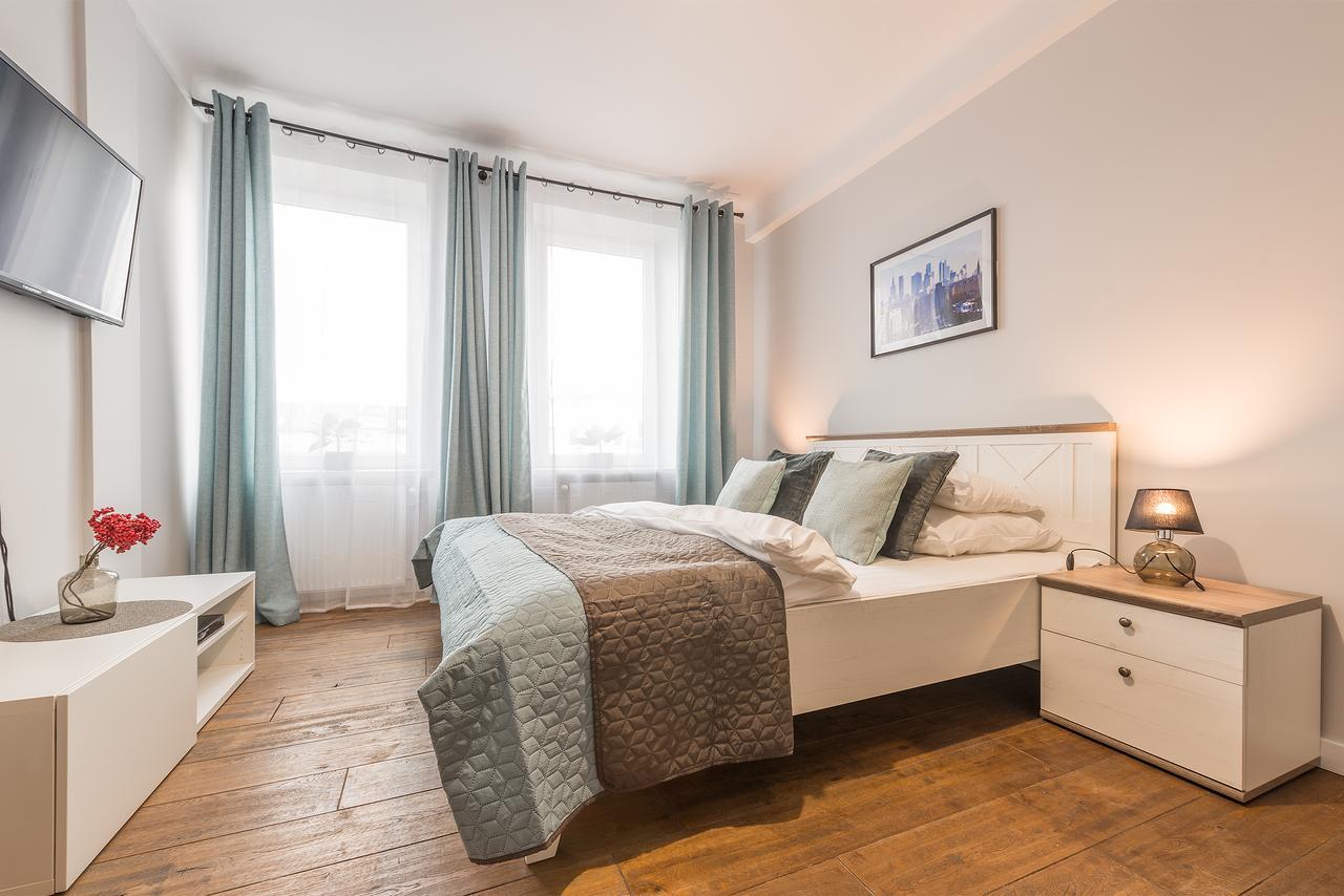 Chmielna 73 P&O Serviced Apartments Varsovia Exterior foto