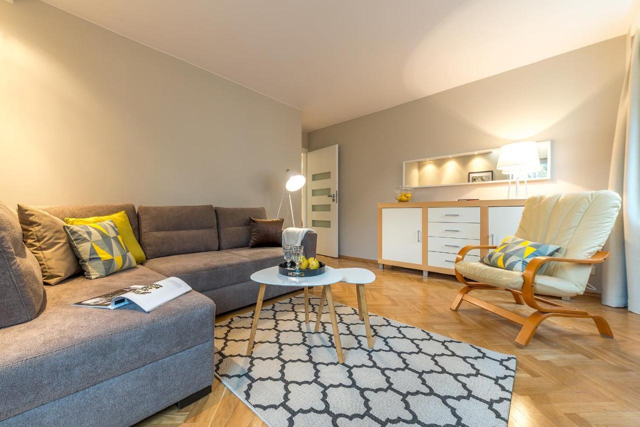 Chmielna 73 P&O Serviced Apartments Varsovia Exterior foto
