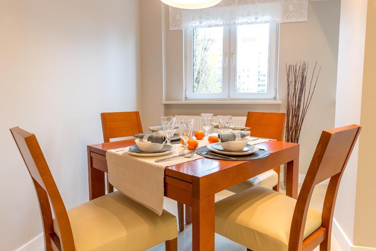 Chmielna 73 P&O Serviced Apartments Varsovia Exterior foto