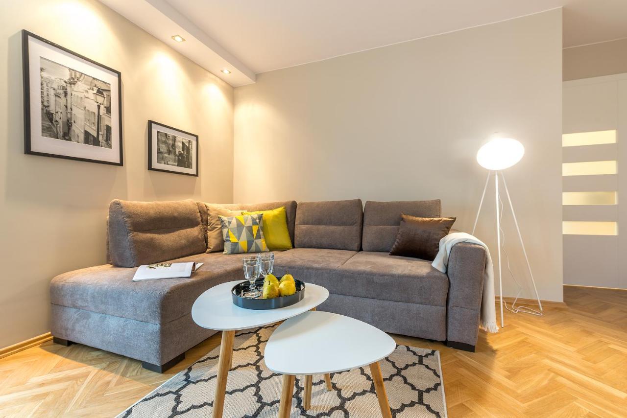 Chmielna 73 P&O Serviced Apartments Varsovia Exterior foto