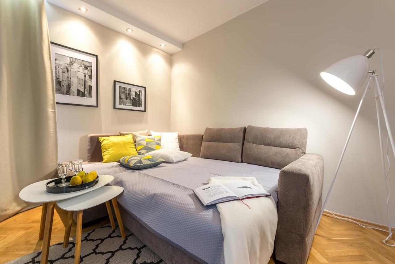 Chmielna 73 P&O Serviced Apartments Varsovia Exterior foto